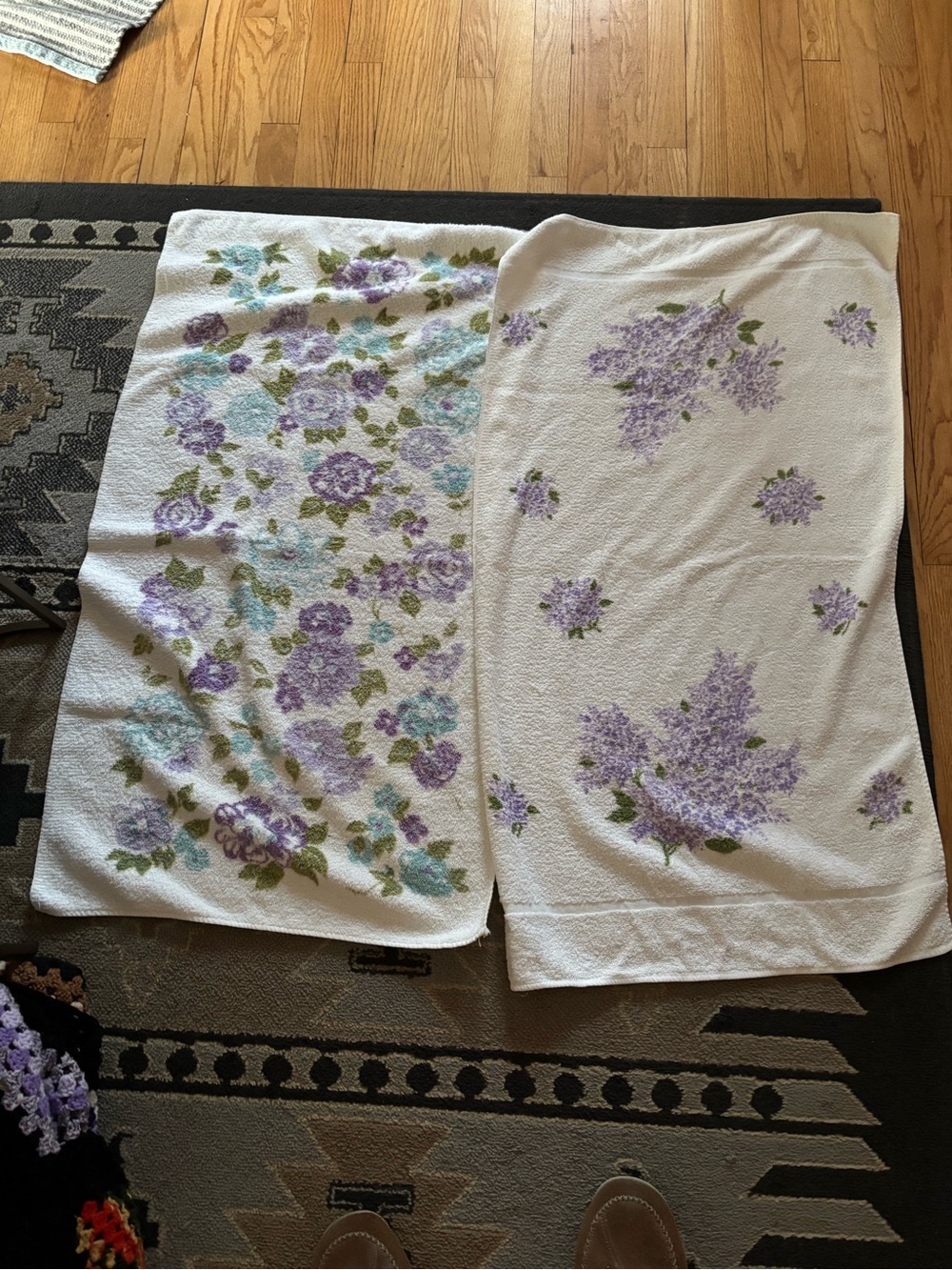 Floral Bath Towel Set in Lavender and White